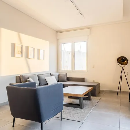Acropolis Apartment *